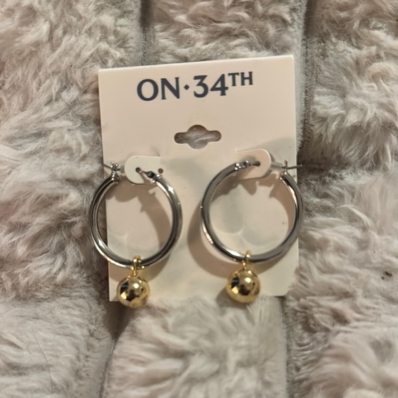 Gold Hoop Earrings - Picture 1 of 2